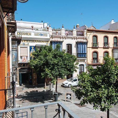 Suites Triana Sevilla Apartments Exterior photo