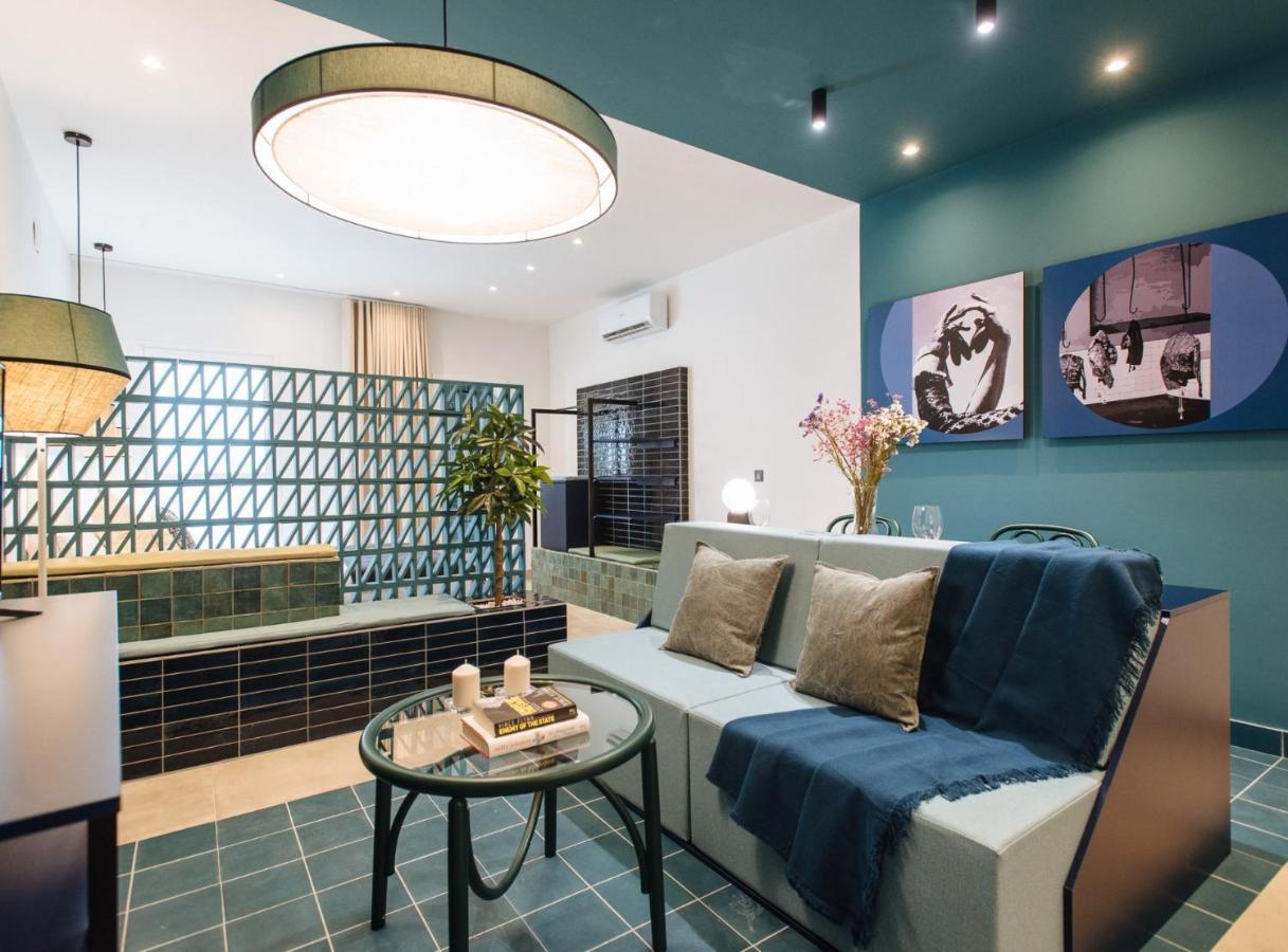 Suites Triana Sevilla Apartments Exterior photo