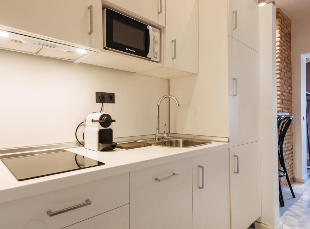 Suites Triana Sevilla Apartments Exterior photo