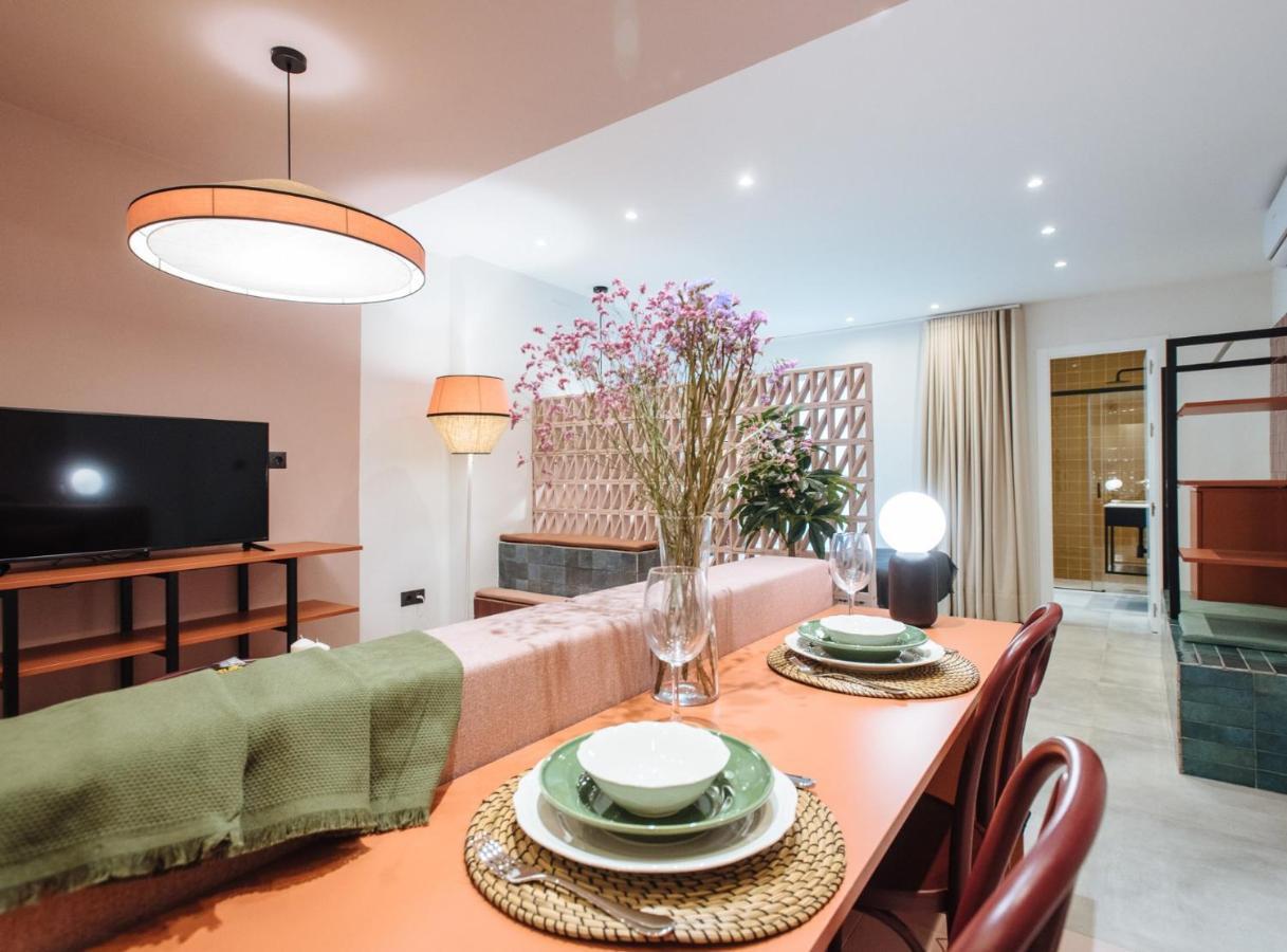 Suites Triana Sevilla Apartments Exterior photo